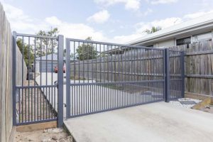 Aluminium Battleaxe block entry - Ironstone Swing Gate Pa gate and Infill panel + gates